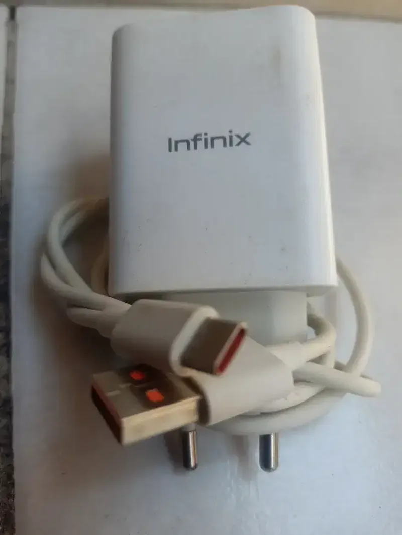 CHARGER BEKAS ASLI BAWAAN INFINIX HOTE 30 NFC, NOTE 11 NFC TIPE C - Electronics in Bali