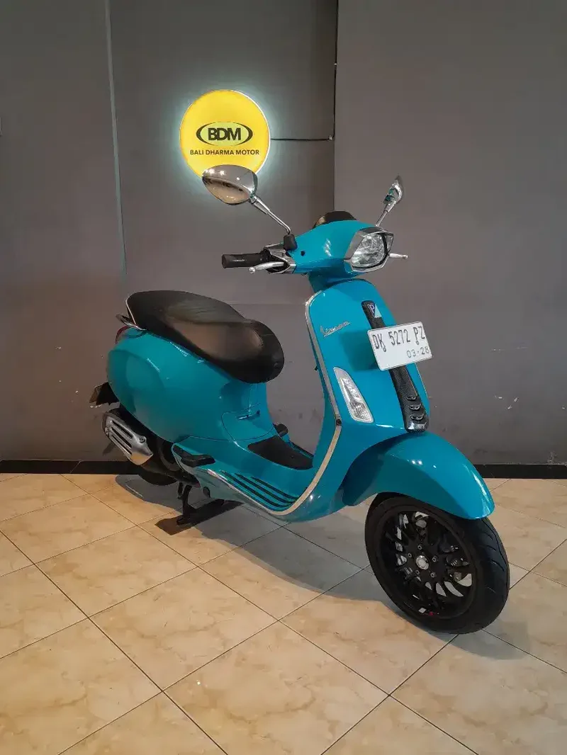 DP 7 JT/ BUNGA MENURUN 2% / PIAGGIO VESPA SPRINT S TAHUN 2023 - Vehicles in Bali