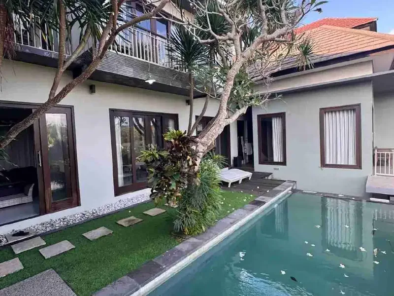 dijual villa 4 bedroom dekat hotel Ayana jimbaran Kuta Selatan Badung Bali - Bali in Bali