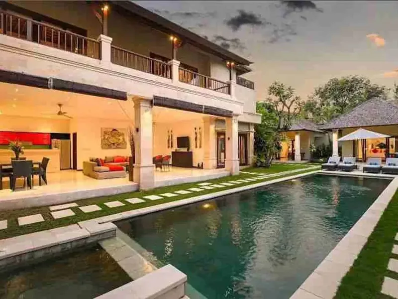 Dijual Villa (Sudah Operasional) di Seminyak Bali SHM Harga Di Bawah Market - Bali in Bali