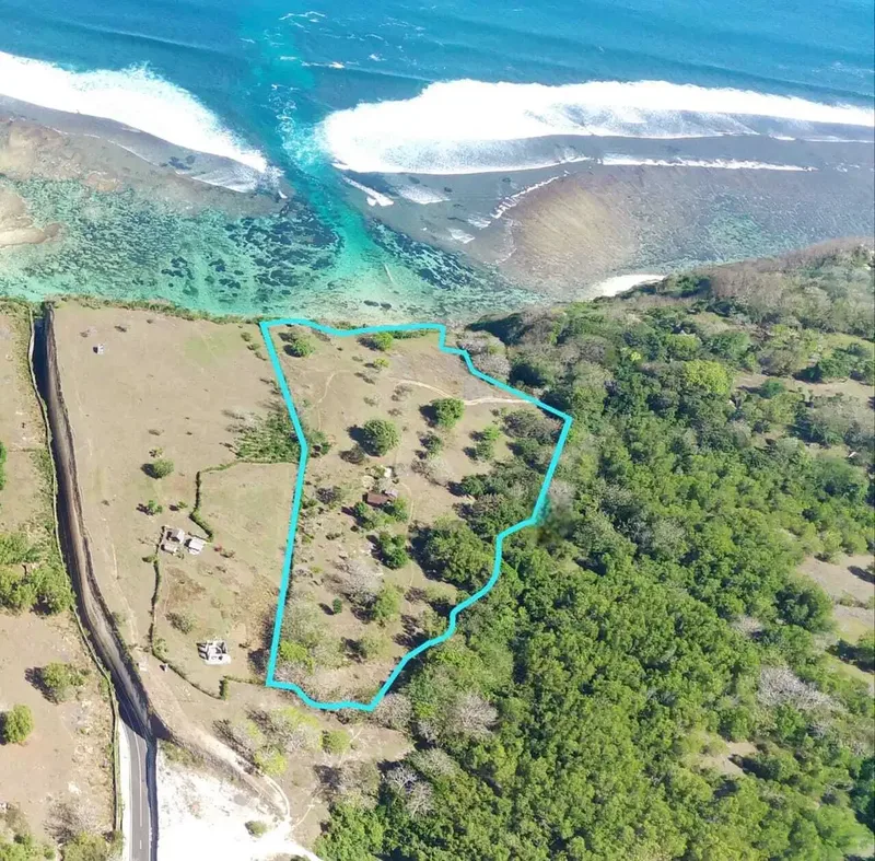 DIJUAL TANAH PINGGIR TEBING PANTAI PANDAWA KUTUH BALI - Real Estate in Bali