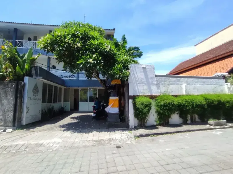 Hotel 3 Lantai di Petitenget Kerobokan Dekat Batu Belig Seminyak Canggu - Real Estate in Bali