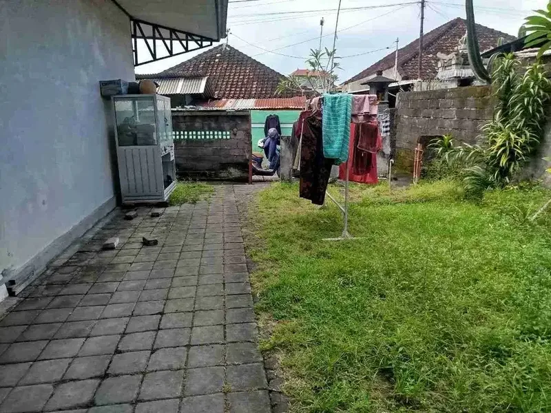 BUC DIJUAL TANAH BONUS RUMAH LAYAK HUNI 2 KAMAR DI DENPASAR UTARA - Real Estate in Bali