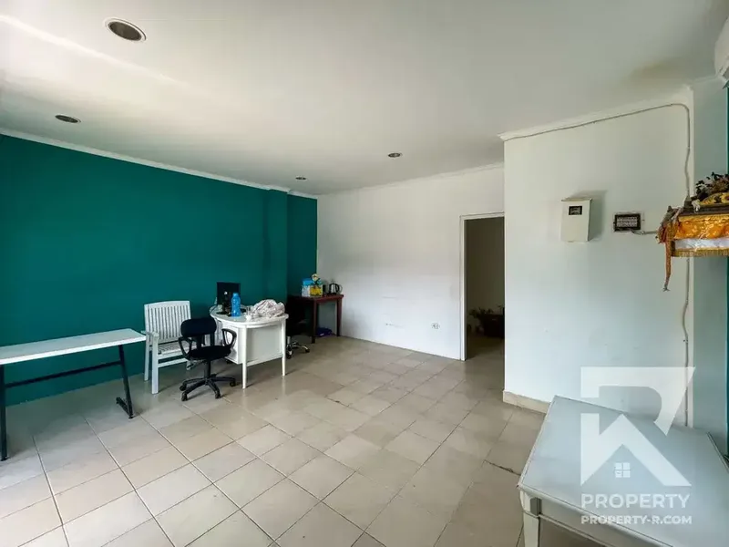 Commercial Office Retail Space in Beachside Sanur for Rent Monthly - Real Estate in Bali