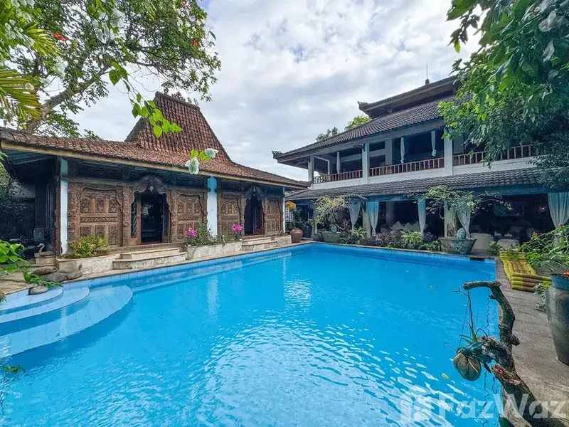 6 Bedroom Villa for sale in Seminyak, Bali - Real Estate in Bali