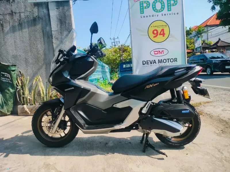 Adv ABS 160 th 2024 hitam Deva motor - Vehicles in Bali
