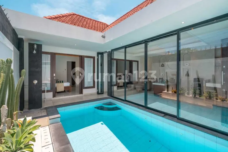 For Rent Villa Great Location In Jl Semat Berawa Bali 2Br Privat Pool - Real Estate in Bali