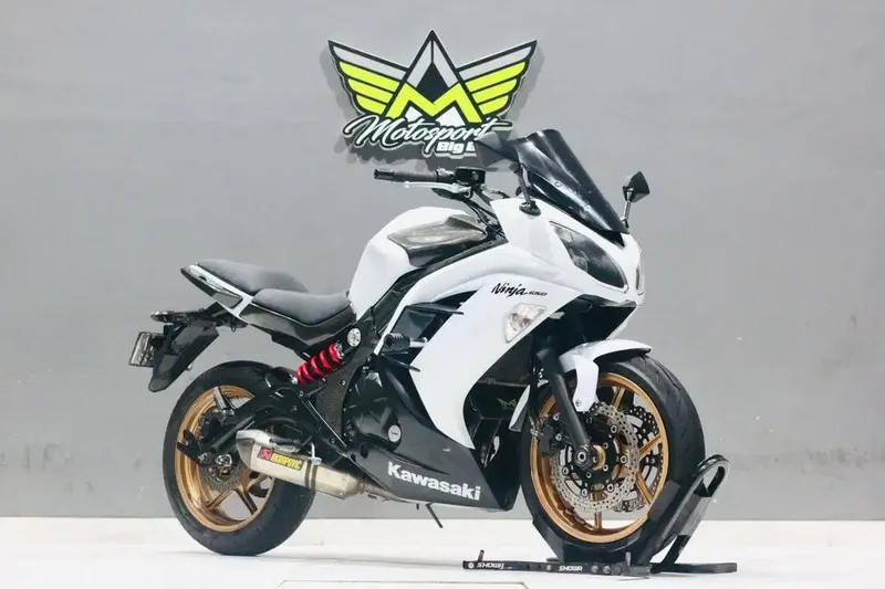Kawasaki ER6, ER6F, ER6n, CBR500R, Versys 250 - Vehicles in Bali
