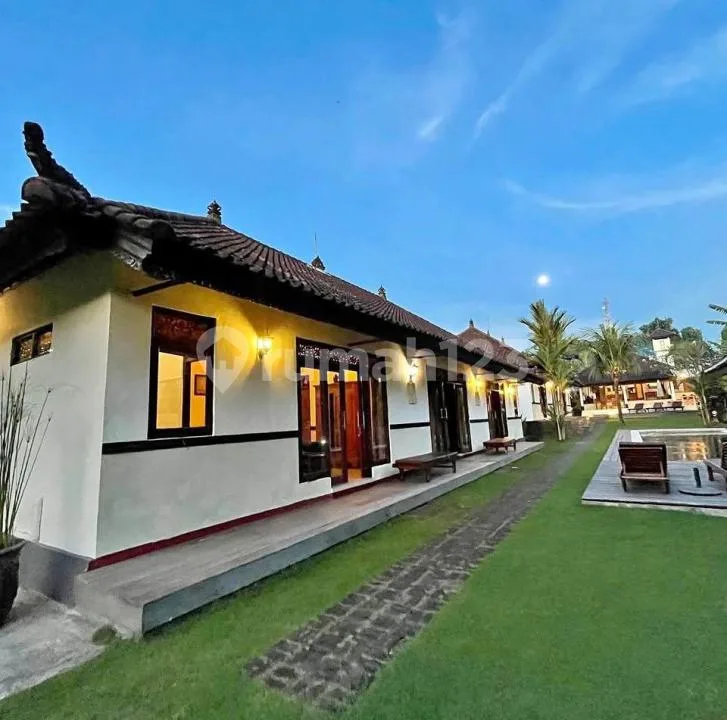 Villa 5Br Private Pool Big Garden Tanah Lot Tabanan, Bali - Real Estate in Bali