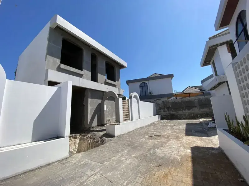 Villa Nusa Dua Bangunan Baru Dalam Kawasan Cluster Villa Elite - Real Estate in Bali