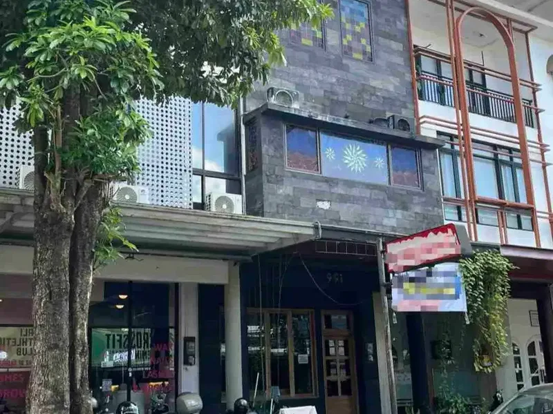 Ruko 4 Lantai di Drupadi Seminyak Kuta Dkt Sunset Road Batu Belig Kerobokan - Real Estate in Bali