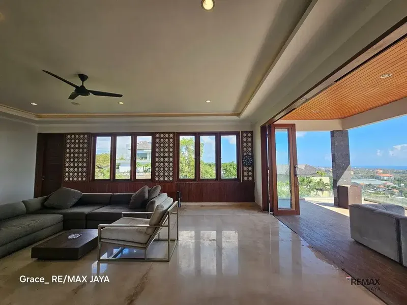 Luxury Hilltop 4 Bedroom Villa For Rent at Jimbaran - Real Estate in Bali