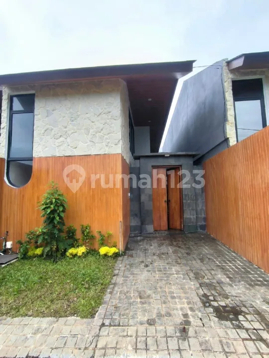 Brand New Villa 3 Bedrooms In Kemenuh Ubud - Real Estate in Bali