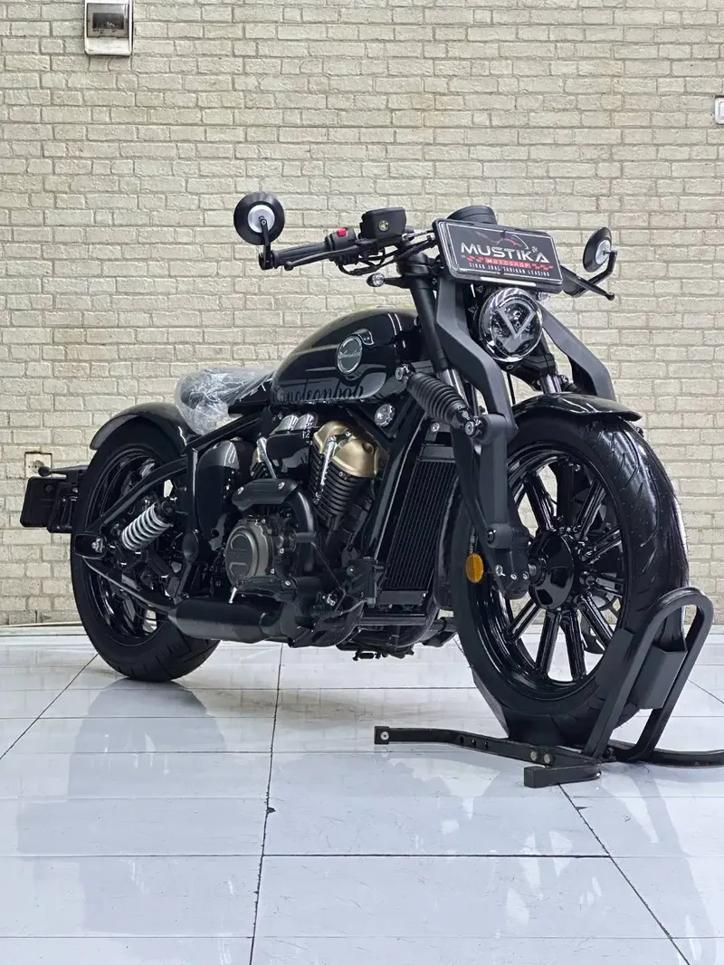 Napoleon Bob 250 Super Like New - Vehicles in Bali