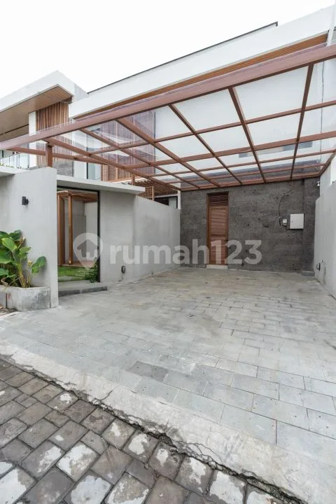 Villa Mewah Disewakan Bulanan 3 KT Dekat Pantai Pererenan Bali - Bali in Bali