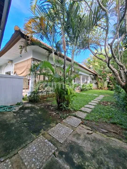 Villa Seminyak di Sewakan Unfurnished Kosongan Seminyak Bali - Real Estate in Bali