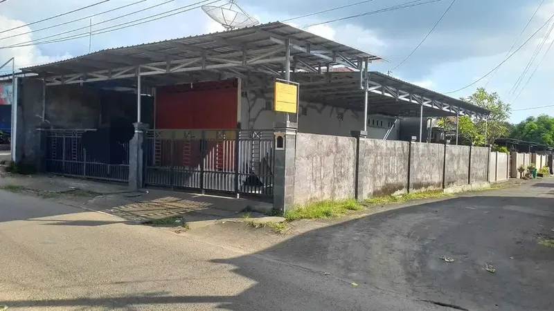 Jual Ruko di daerah padat penduduk.kota Singaraja - Bali in Bali