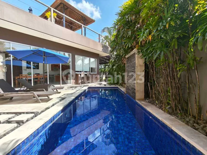 Yearly Rental, Wonderful 3 Bedrooms Villa With Ricefield View In Kesambi, Kerobokan - Real Estate in Bali