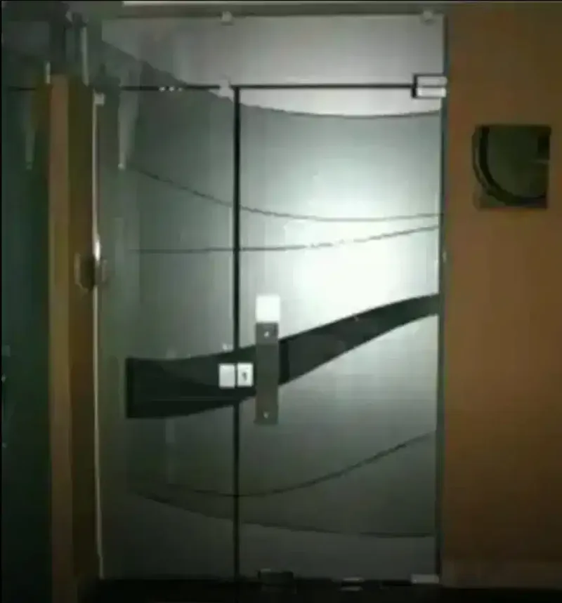 Psng stikerkaca stikersanblas kacafilm bisa psang dri DLM/LUAR ruangan - Home & Garden in Bali