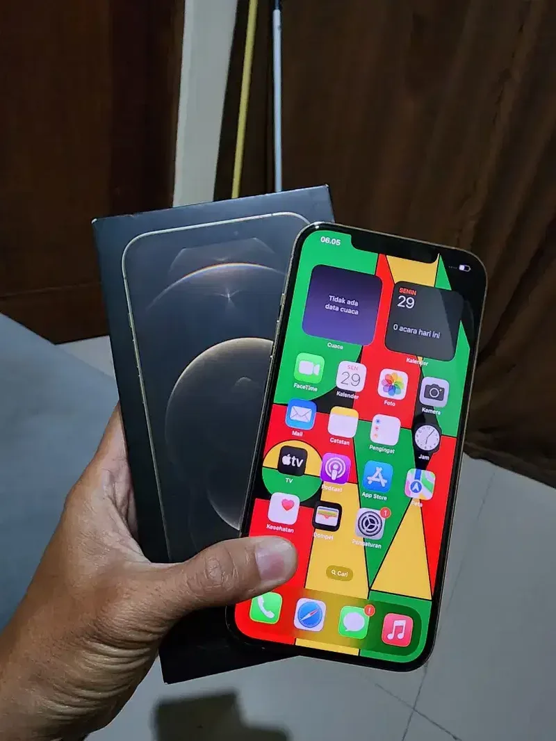 Iphone 12 Promax 128GB fulset resmi ibox mulus - Electronics in Bali