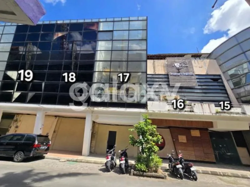 Ruko 5 Unit Gandeng di Istana Kuta Galeria Patih Jelantik Kuta Badung, Bali - Real Estate in Bali