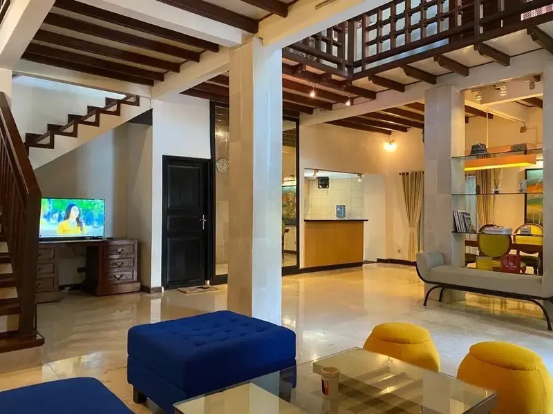 Three-Bedroom Classic House In A Quiet Area - Real Estate in Bali
