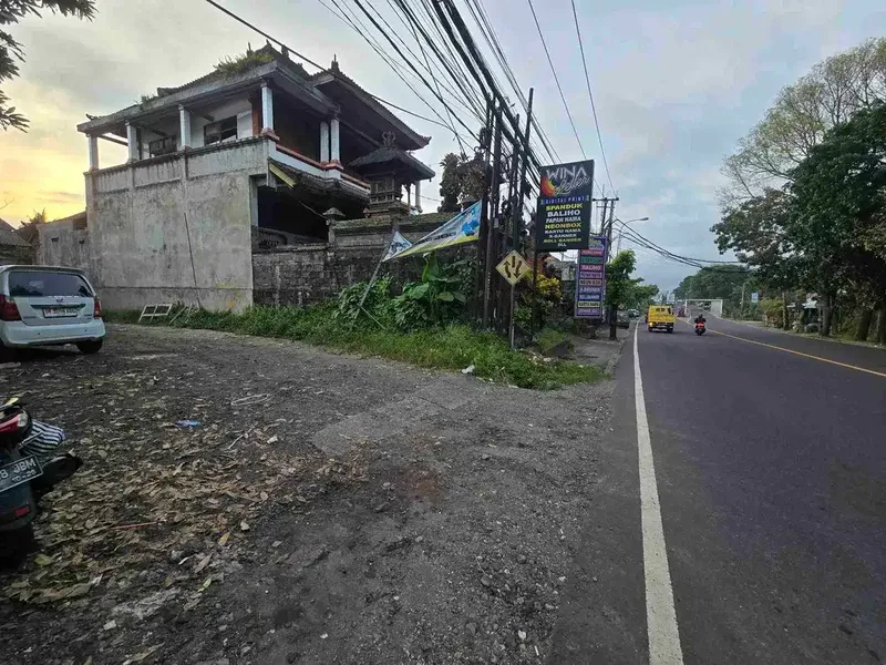 Dijual tanah di pinggir baypas ir soekarno tabanan bali - Bali in Bali