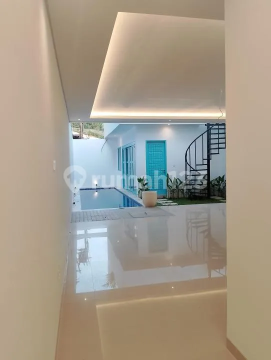 Dijual - Minimalist Villa With Rooftop di Ungasan - Real Estate in Bali