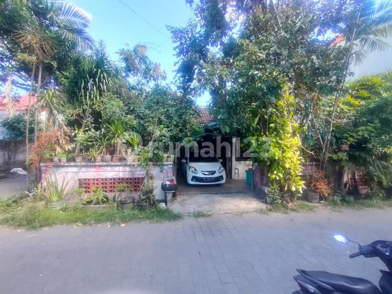 House For Sale In Gunung Tangkuban Perahu Atena Near Seminyak - Bali in Bali