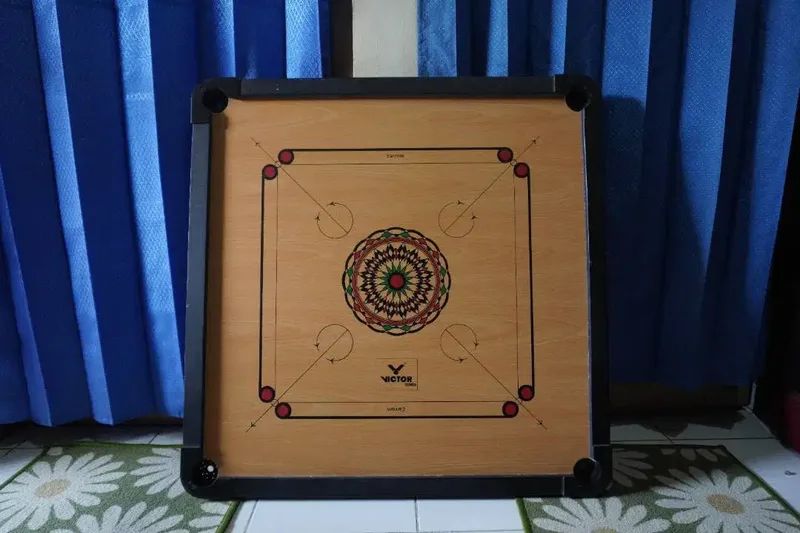 Meja Karambol ukuran 83cmx83cm fulset dengan biji/kristal nya - Home & Garden in Bali