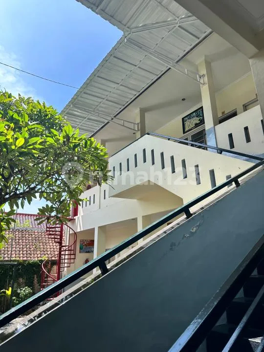 Dijual Rumah Dan Kantor Ex Yayasan di Denpasar Barat - Bali in Bali