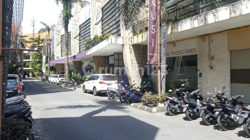 Ruko bagus dan terawat baik di Kuta Bali - Real Estate in Bali