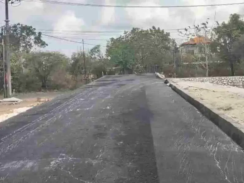 Jual Tanah Luas 138m/1.38are Lokasi Jl Merak II Ungasan Zona Kuning area cocok untuk Cafe, Koskosan atau Hunian. - Bali in Bali