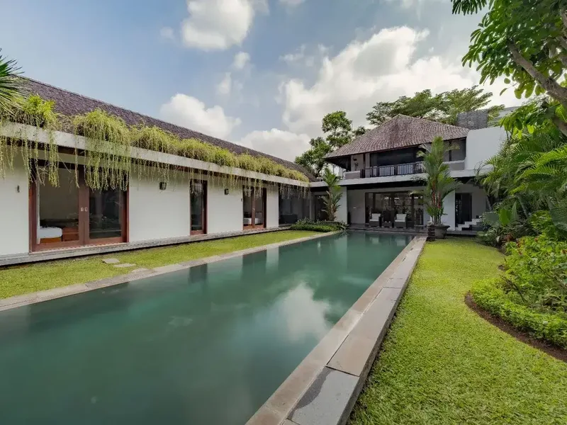 3 Bedrooms Villa with Private Pool in a Strategic Location Near Finns Beach Club Berawa – Canggu - Bali in Bali