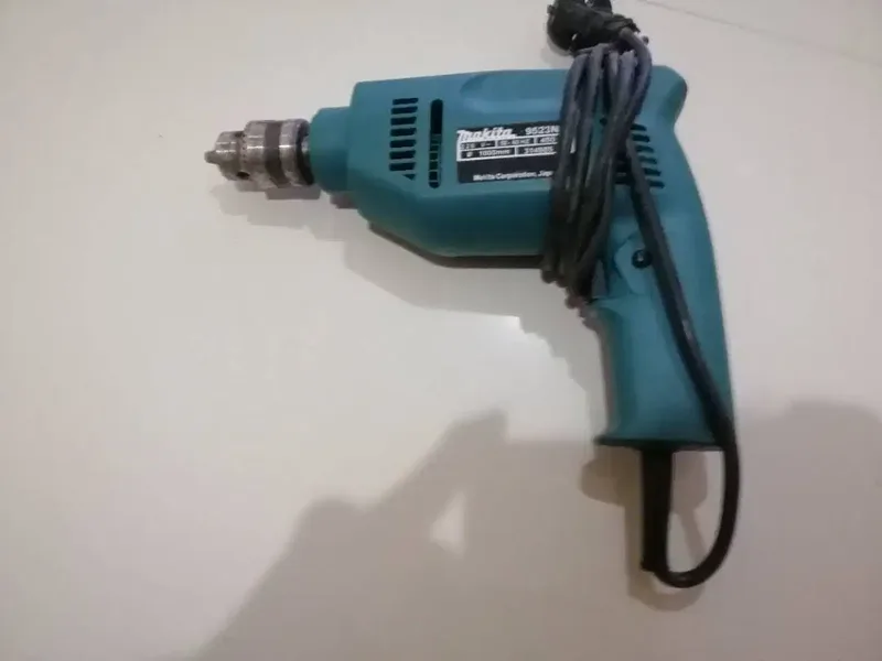 Makita | Mesin bor Besi - Kayu Bengkel / Hammer Drill 10mm - Like NEW - Other in Bali