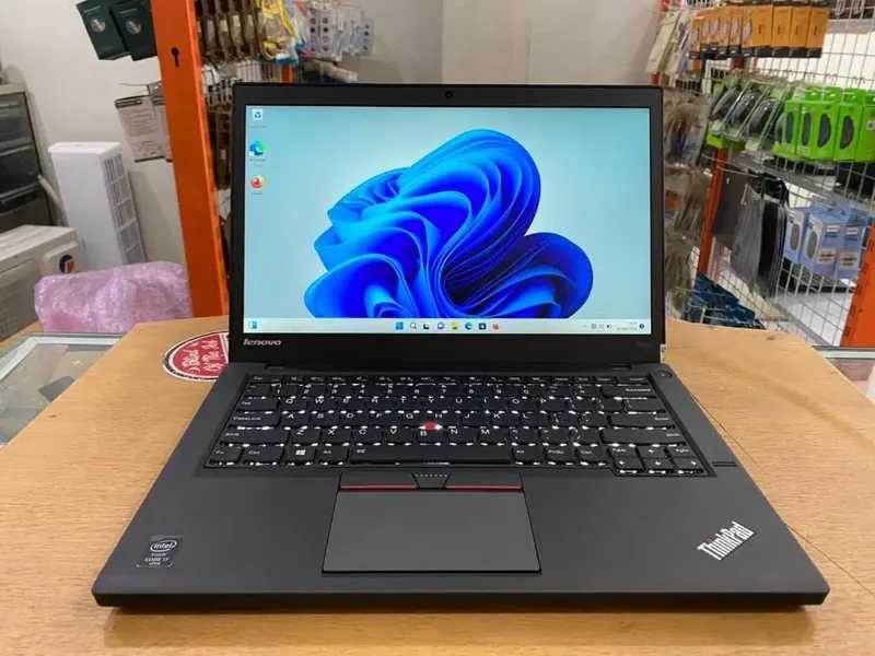 Lenovo ThinkPad T450S Core i7 Ram 8GB SSD 128GB Slim Mulus Murah - Electronics in Bali