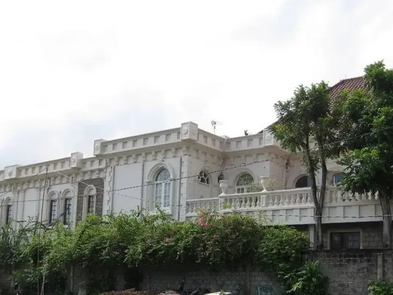 Dijual Villa Premium& Lokasi Strategis di Kerobokan, Badung, Bali - Real Estate in Bali