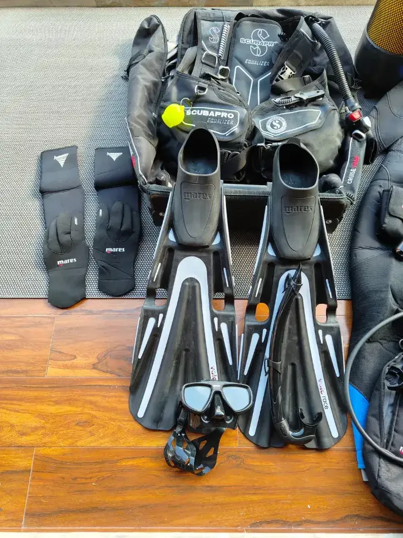 peralatan dive lengkap - Hobbies & Sports in Bali