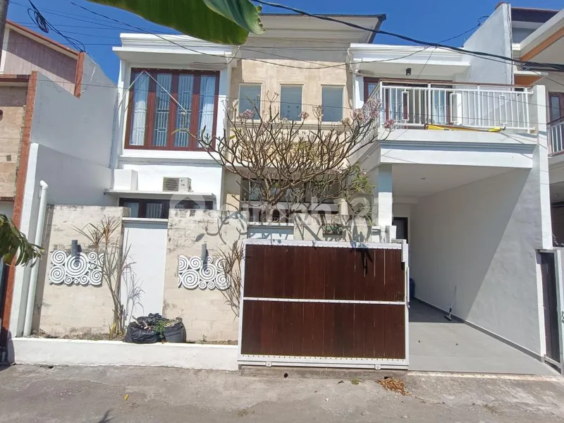 Rumah 2 Lantai Suasana Tenang dan Nyaman Renon Bali - Real Estate in Bali