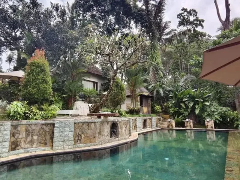 TANAH BONUS BANGUNAN HOTEL DI KEDEWATAN UBUD - Real Estate in Bali