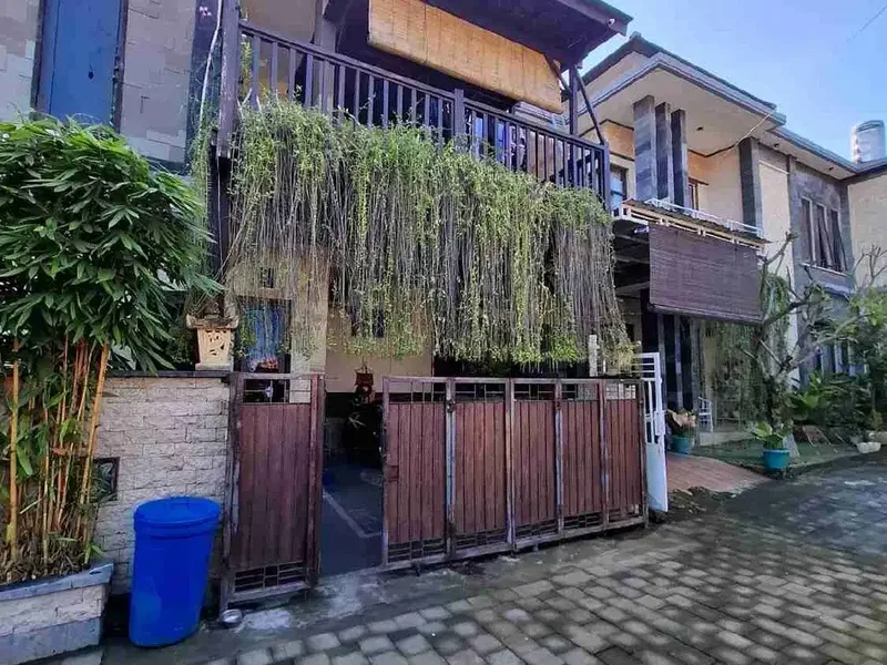 Dijual Rumah 2 Lantai Full Furnished di Dalung Kuta Utara Bali – 4 Kamar, Dekat Canggu | Rp1,9 M - Real Estate in Bali