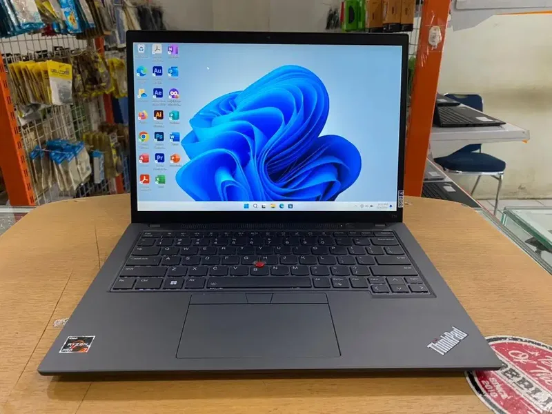 Lenovo ThinkPad T14 G3 Ryzen 7 PRO 6850U Ram 16GB SSD 512GB Touchscren - Bali in Bali