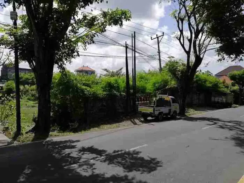 TANAH KOMERSIL JALAN UTAMA GATOT SUBROTO BARAT DENPASAR BALI - Real Estate in Bali