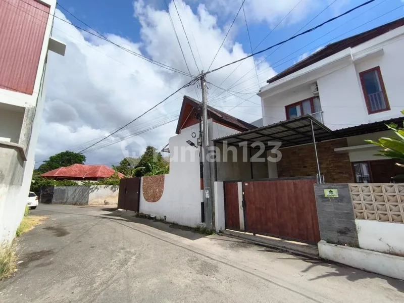 Rumah Sewa 2 Lantai Taman Griya Jimbaran - Real Estate in Bali