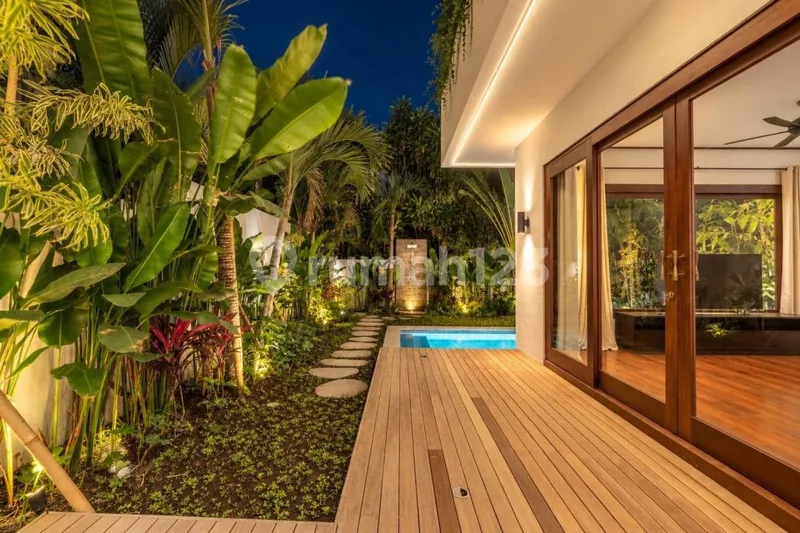 3-Bedroom Villas For Leasehold - Sanur Beach Side - Real Estate in Bali