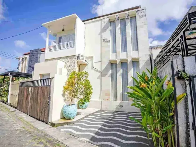 Villa Modern 2 Lantai Jimbaran Kolam Renang Pribadi - Bali in Bali
