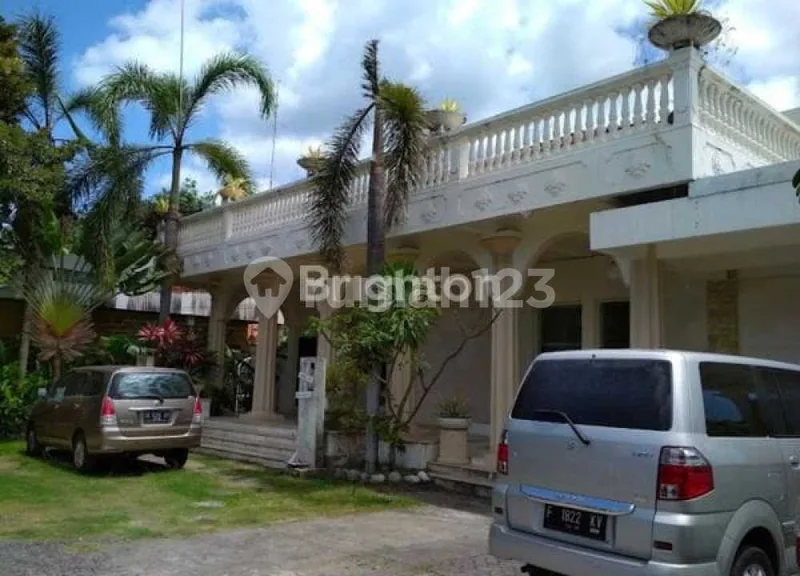 Rumah Besar dan Luas 10 KT di Jalan Utama Bypass Ngurah Rai Sanur Bali - Bali in Bali