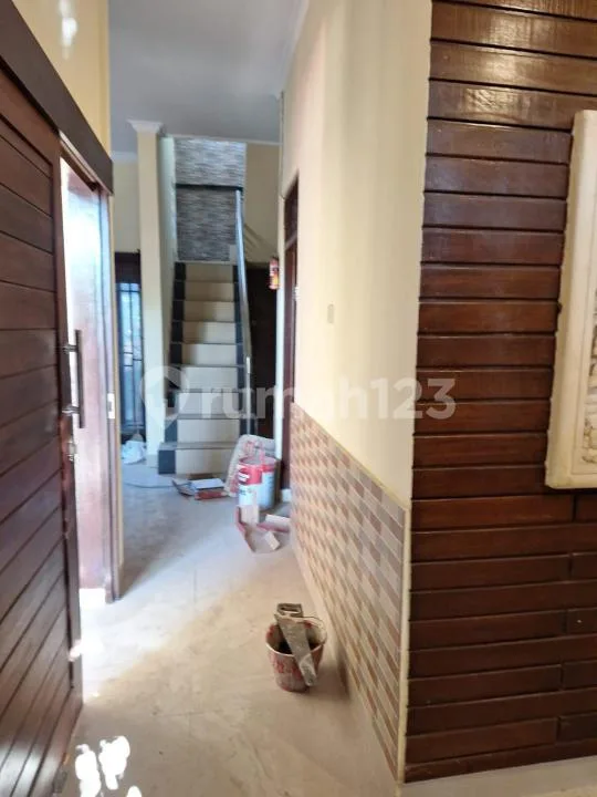 Di Jual Rumah Lantai 2 Lokasi Batubulan Gianyar Bali - Real Estate in Bali