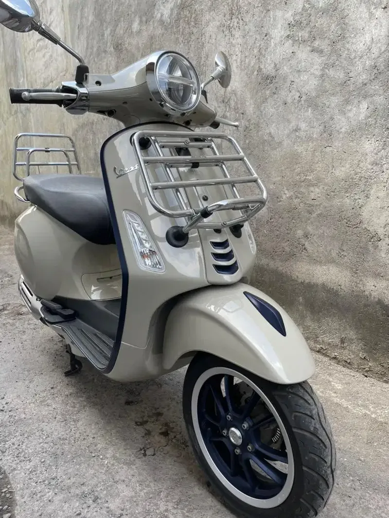 Vespa primavera 2022 km 2 rb - Vehicles in Bali