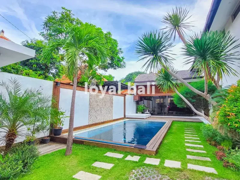 Villa, Stylish and Elegant Villa in Jimbaran, Bali - Real Estate in Bali
